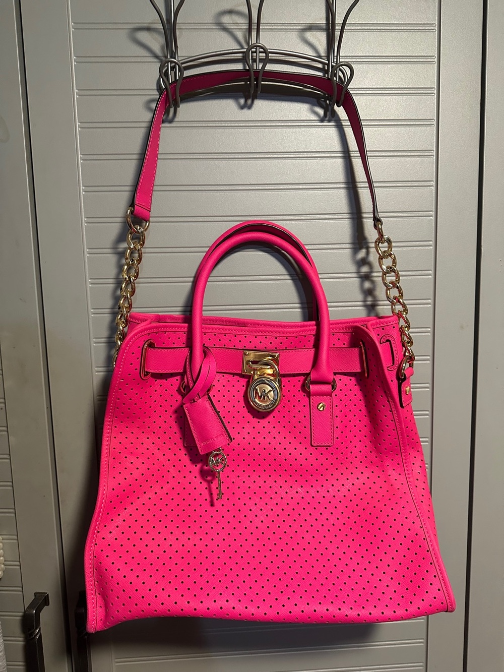 Michael Kors Hamilton Large Perforated Pink Leather Tote Bag EUC